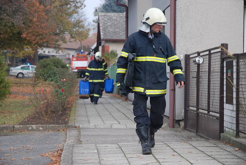 Nehoda kamionu v obci Neděliště