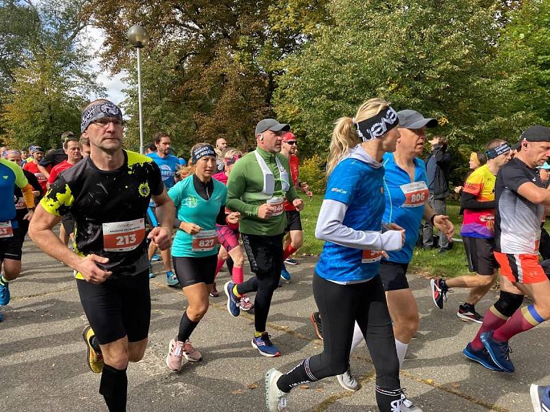 Hradecký maraton a půlmaraton.