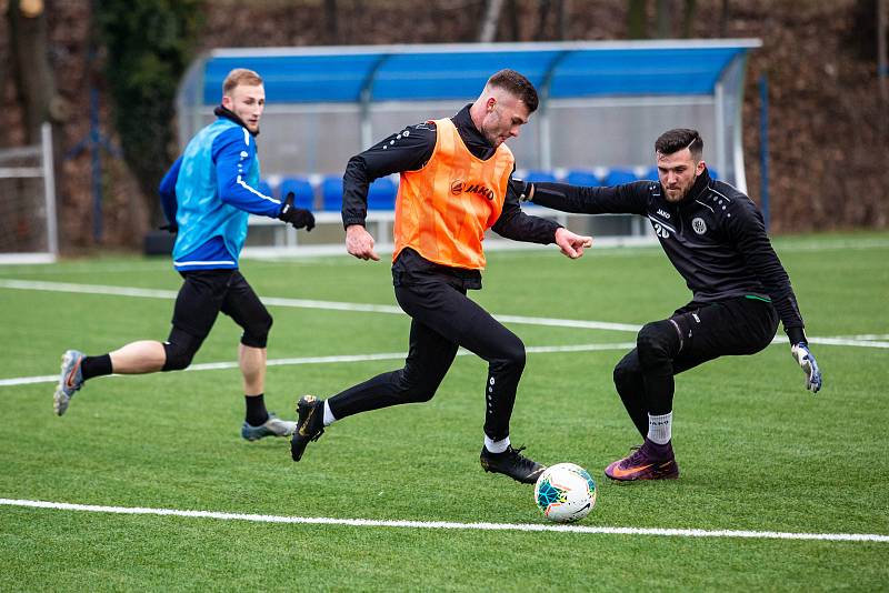 Trénink fotbalistů FC Hradec Králové v rámci zimní přípravy.