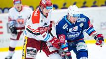 Čtvrtfinále play off hokejové extraligy: Mountfield HK - HC Kometa Brno.