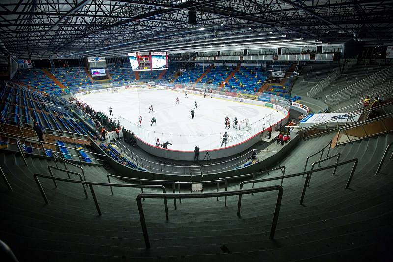 Předkolo hokejového Generali play off Tipsport extraligy: Mountfield HK - HC Energie Karlovy Vary.