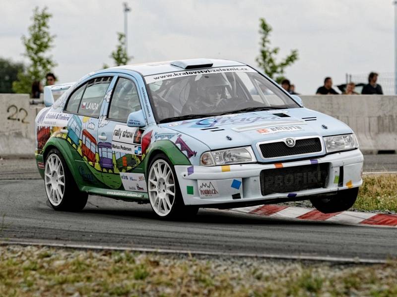 RallyShow na autodromu CzechRing ve Festivalparku v Hradci Králové.