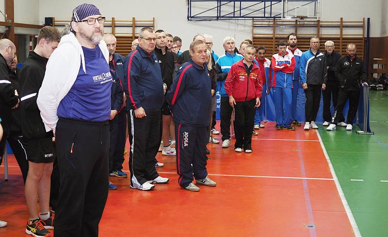 Mezinárodní turnaj tělesně postižených sportovců ve stolním tenisu v Hradci Králové.