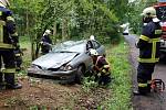 Havárie osobního vozidla zn. Renault Megane na silnici č. II/323 mezi obcemi Suchá a Staré Nechanice.