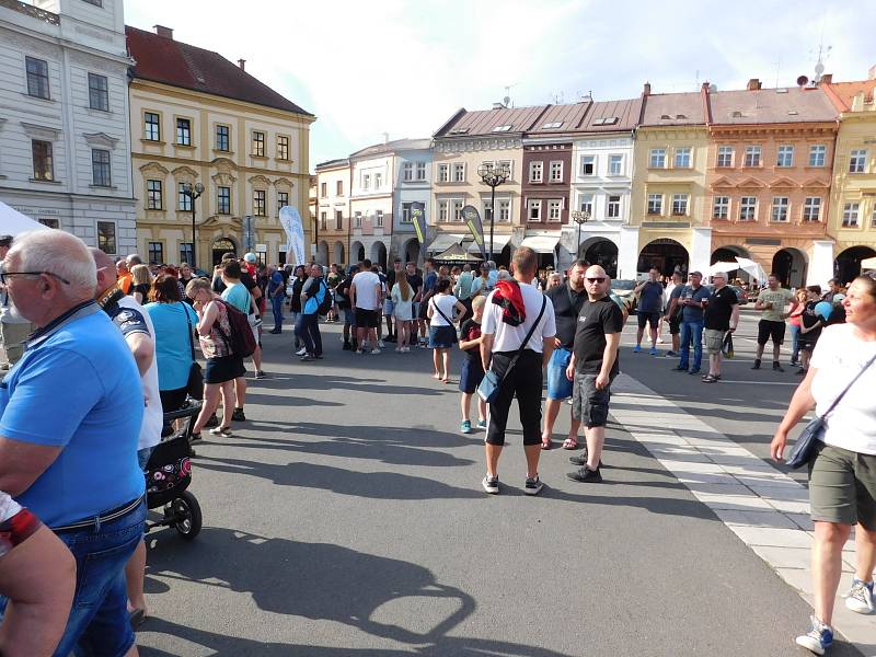 Rozlučka s úspěšnou sezonou na Velkém náměstí.