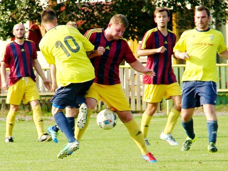 Okresní přebor ve fotbale: Stěžery - Myštěves.