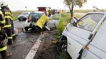 Dopravní nehoda dvou osobních vozidel u Černilova.