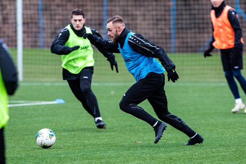 Trénink fotbalistů FC Hradec Králové v rámci zimní přípravy.