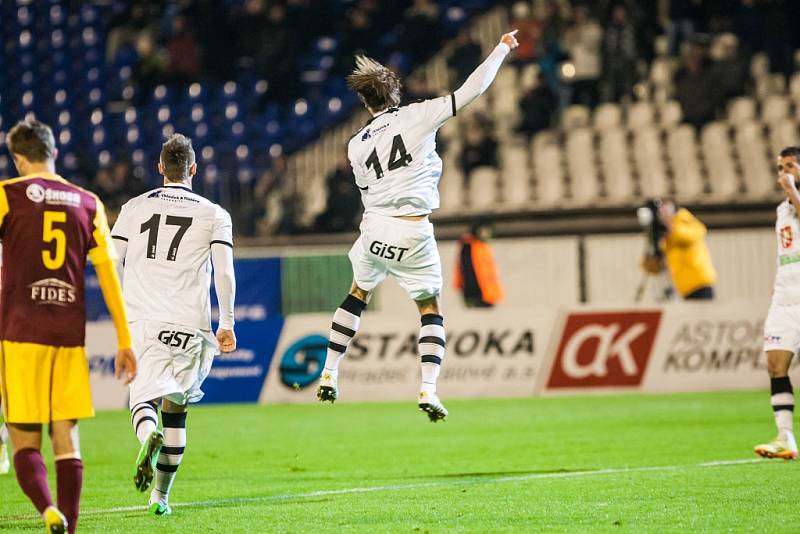 Fotbalová Synot liga: FC Hradec Králové - FK Dukla Praha.