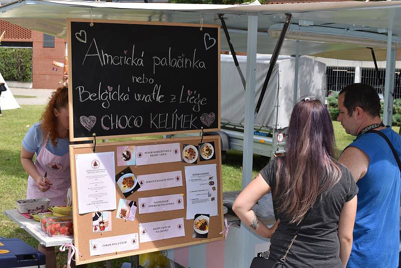 Food festivaly slaví v Hradci Králové úspěch. Stovky lidí přišly i na sobotní festival sladkostí a zmrzliny.