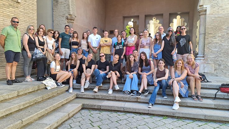 Studenti Zdravotnické školy v Hradci Králové navštívili Španělsko poté, co Španělé navštívili hradeckou školu, město a kraj letos v dubnu.