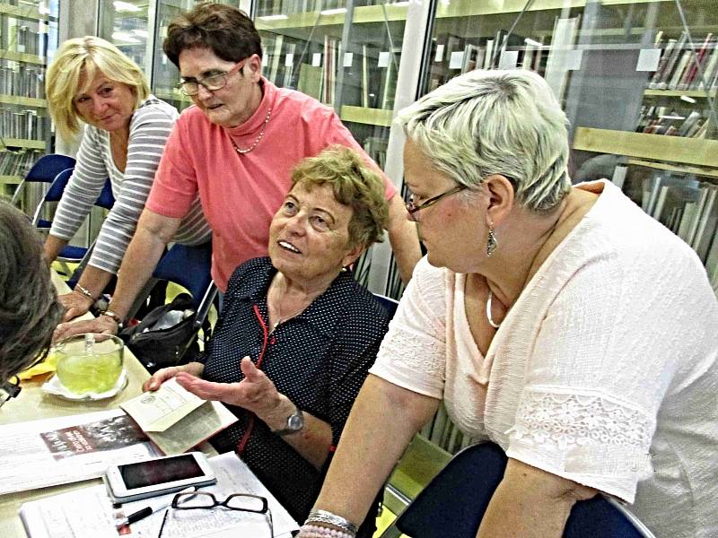 Univerzitní studium seniorů v Hradci Králové.