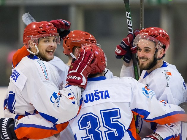 Hokejisté Třebechovic se na ledě Chocně dokázali střelecky prosadit třikrát. Na výhru to ale tentokrát stačit nemohlo.