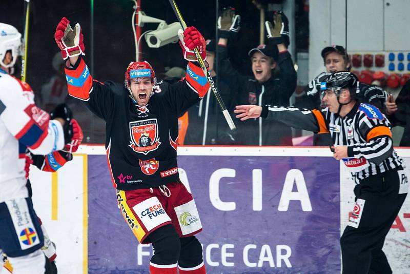 Hokejová extraliga: Mountfield HK - HC Dynamo Pardubice.