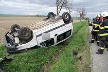 Havárie osobního automobilu u obce Divec.