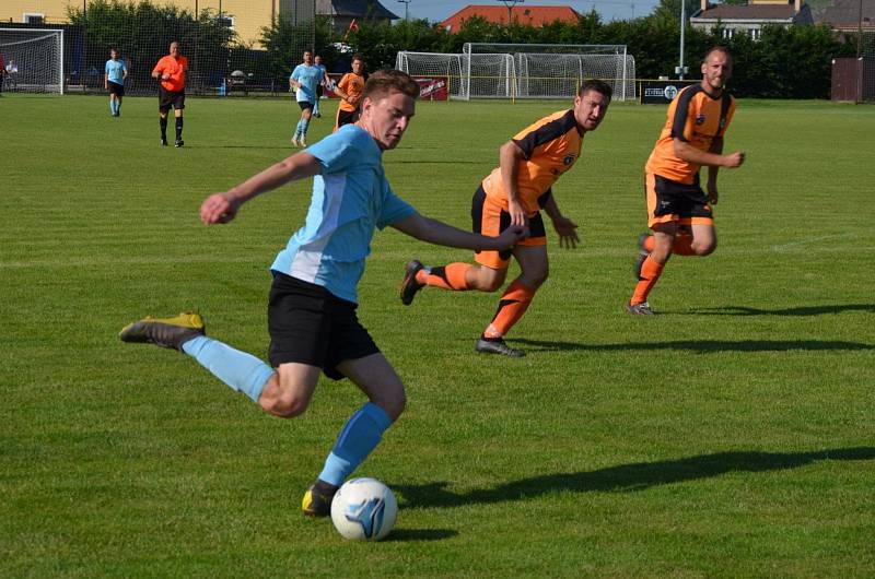 Stěžery (v modrém) - Javornice 4:1.