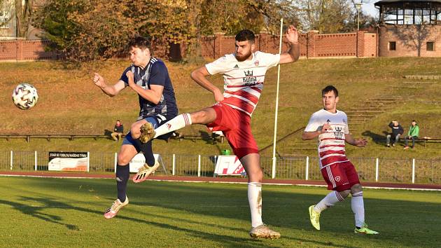 Dvorští fotbalisté na domácím hřišti padli se soupeřem z Kutné Hory.