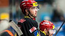 Hokejová extraliga: Mountfield HK - HC Energie Karlovy Vary.