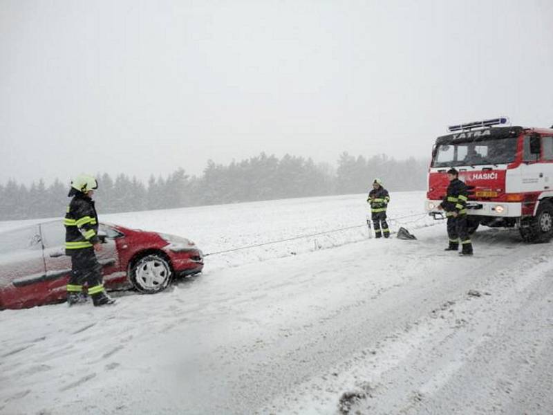 Dopravní nehoda u Vysoké nad Labem.