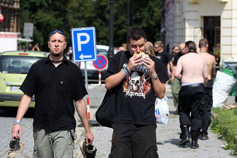 Třídenní festival tvrdé muziky Brutal Assault v Josefově (12. srpna 2010).