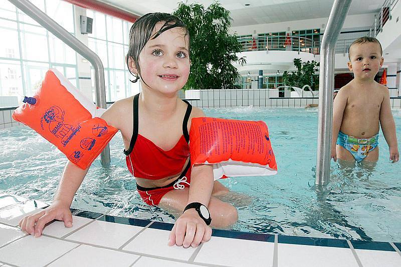 Návštěvníci akvaparku hradeckých městských lázní, 26.března.