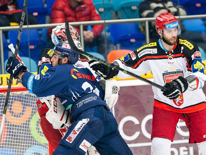 Hokejová extraliga: Mountfield HK - Bílí Tygři Liberec.