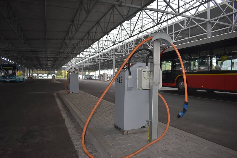 Řízení autobusu si ve čtvrtek vyzkoušelo více než 20 zájemců.