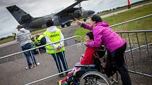 Akce Open Skies for Handicapped na královéhradeckém letišti.