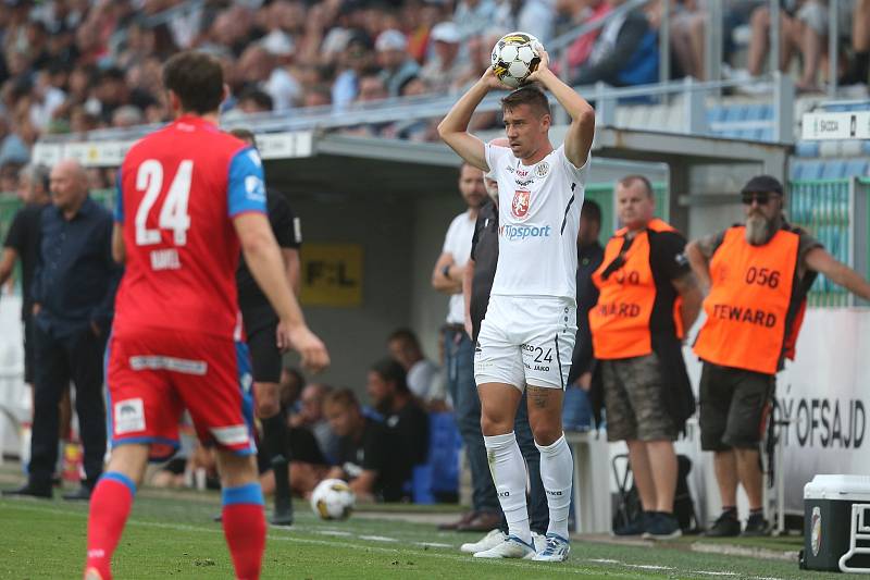 Matěj Ryneš nastoupil poprvé za Hradec. Proti Plzni se ukázal v dobrém světle.