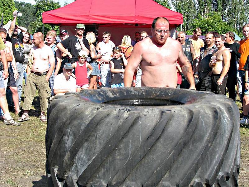 Druhý motosraz Iron Bikers v Chlumci nad Cidlinou