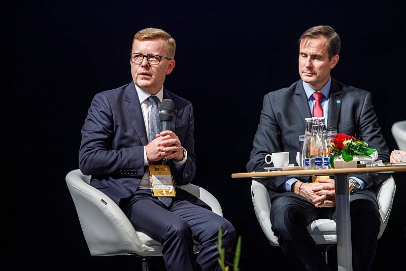 Konference v hradeckém Aldisu skončí v úterý.