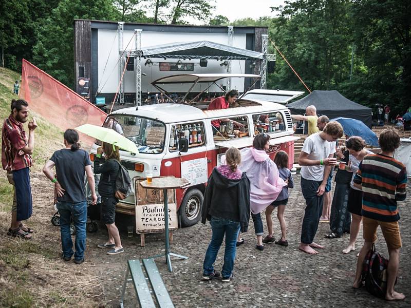 Festival Na jednom břehu v Hradci Králové.