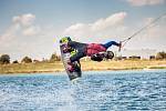 Wakepark na plačické pískovně u Hradce Králové.