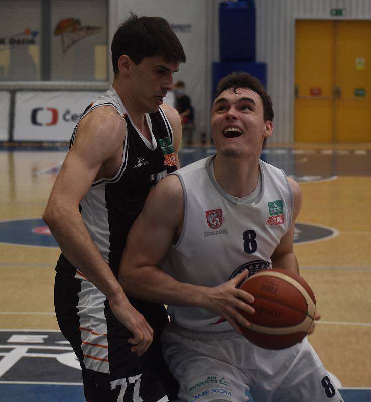 NBL předkolo play-off: Děčín vs. Hradec Králové