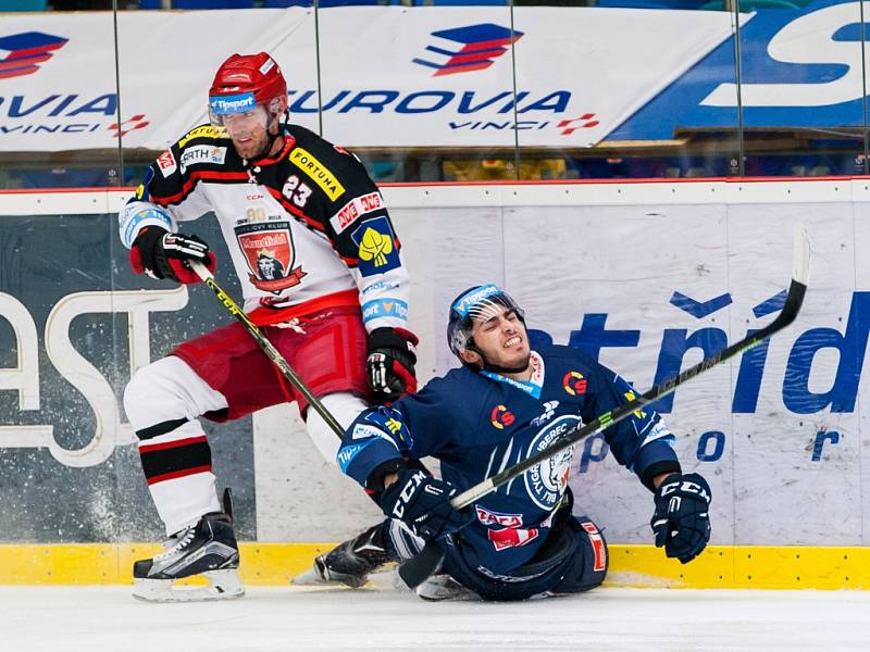 Hokejová extraliga: Mountfield HK - Bílí Tygři Liberec.