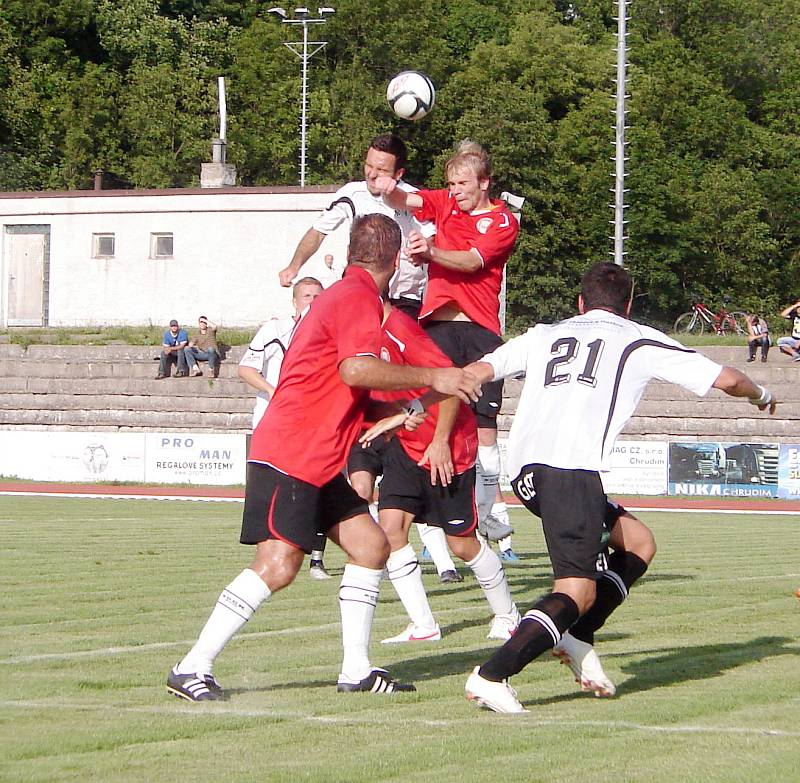 Fotbalová příprava: MFK Chrudim - FC Hradec Králové.