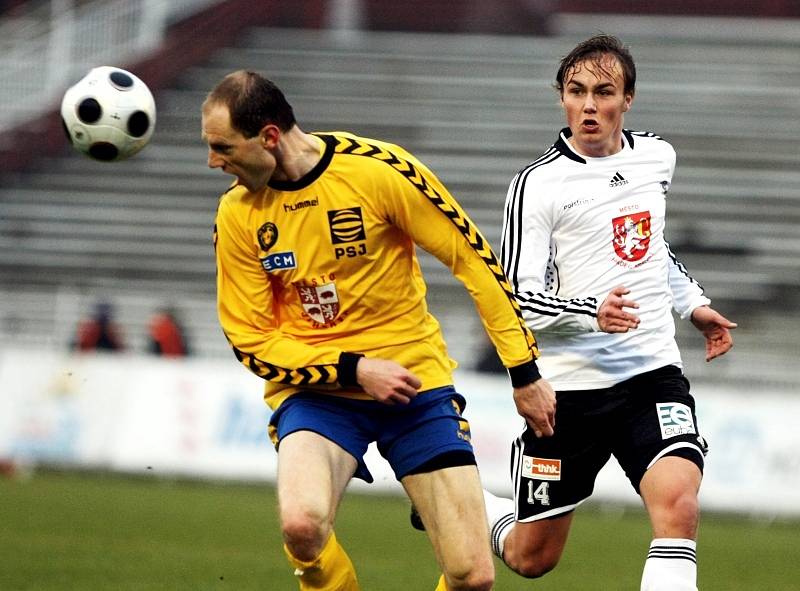 Fotbal, II. liga: FC Hradec vs. Jihlava (22. března 2009)