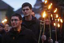 Protestní pochod za zachování stromů podél řeky Orlice v Hradci Králové.