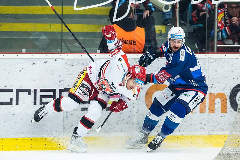 Čtvrtfinále play off hokejové extraligy: Mountfield HK - HC Kometa Brno.