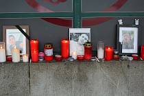Na hlavním nádraží v Hradci Králové se v neděli 7. ledna konal pietní akt za zavražděného čtrnáctiletého Filipa. Toho ubodal dvaatřicetiletý muž ve čtvrtek přímo v kolejišti.