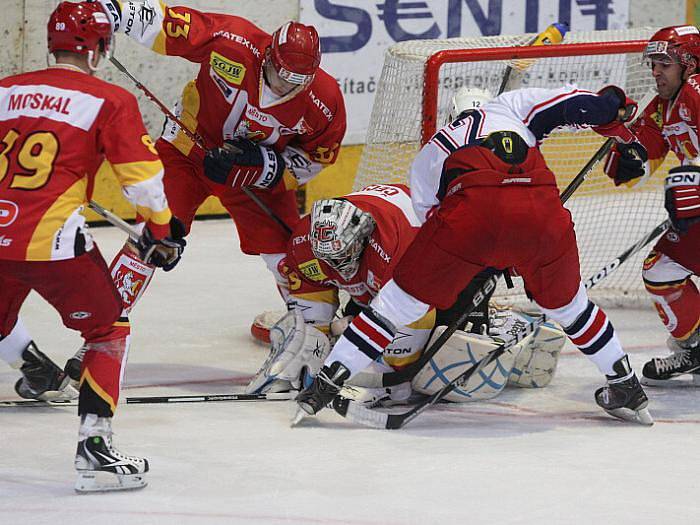 HC VCES Hradec Králové - HC Rebel Havlíčkův Brod 8:4