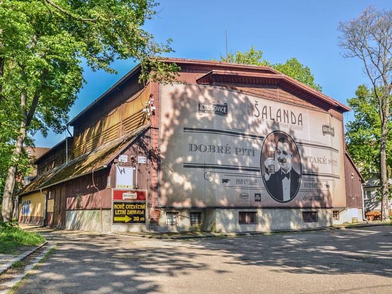 Dřevěnka v parku u Střelnice v Hradci Králové.