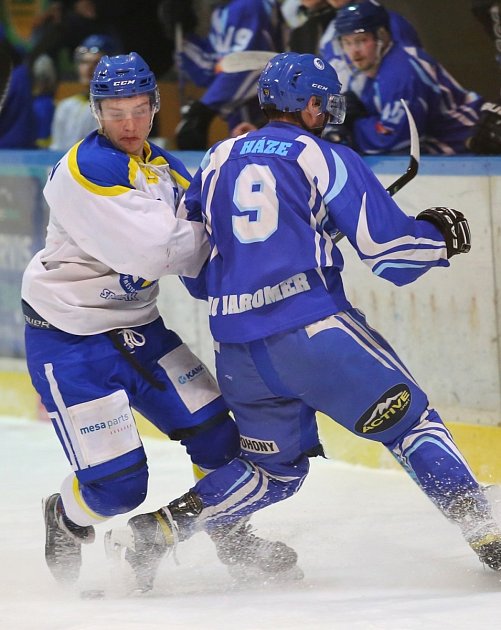 Hokejisté Jaroměře dokázali vyhrát derby s Novým Městem nad Metují.