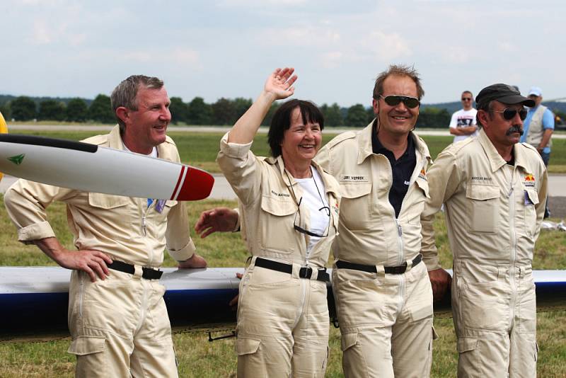 The Flying Bulls Aerobatics Team. International Flying Display v Hradci Králové