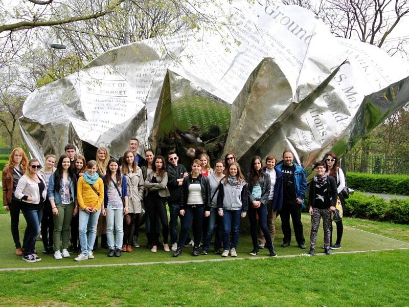 Studenti hradeckého gymnázia Boženy Němcové ve Francii.