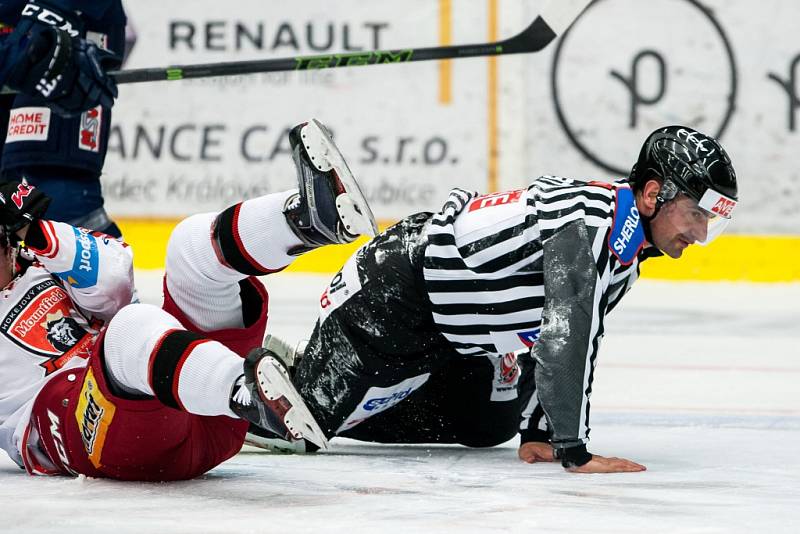 Hokejová extraliga: Mountfield HK - Bílí Tygři Liberec.