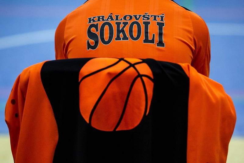 Basketbalová Kooperativa NBL: Kingspan Královští sokoli Hradec Králové - BK JIP Pardubice.