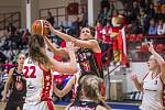 Stříbro hradeckých basketbalistek. Lvice prvenství neobhájily.