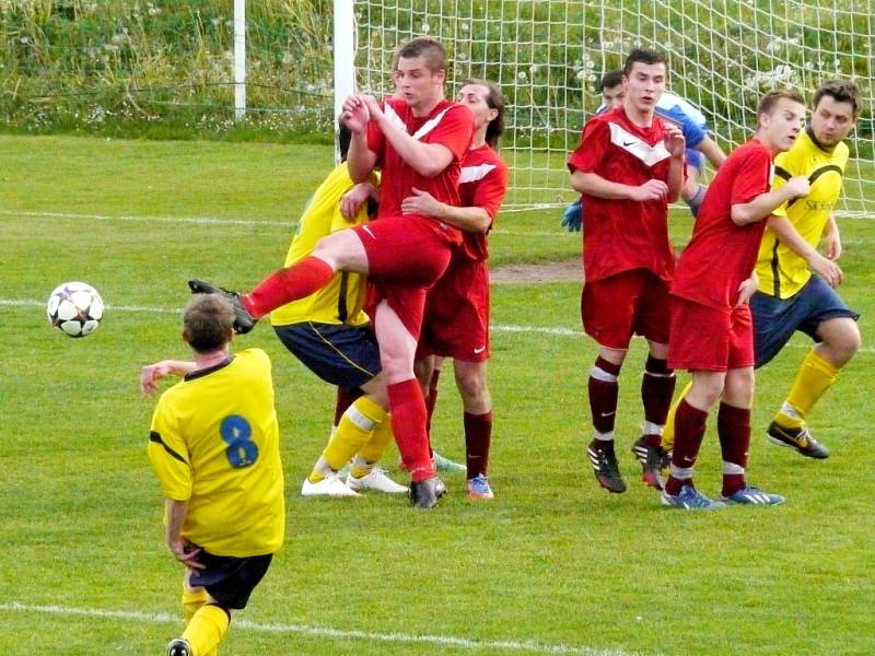 Krajská fotbalová I. B třída, skupina H: FK Jaroměř B - SK Smiřice.