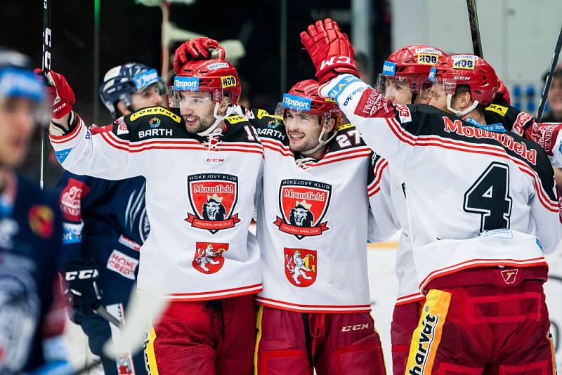 Hokejová extraliga: Mountfield HK - Bílí Tygři Liberec.